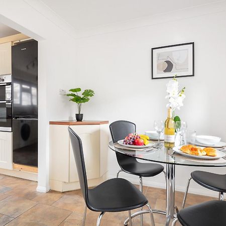 Kent Haven - 3 Bed House, Games Room And Parking Gravesend Exteriör bild